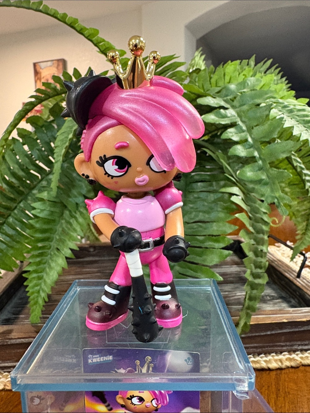 Pink Crowned Collectible Figure - Kids Toys Trading Cards